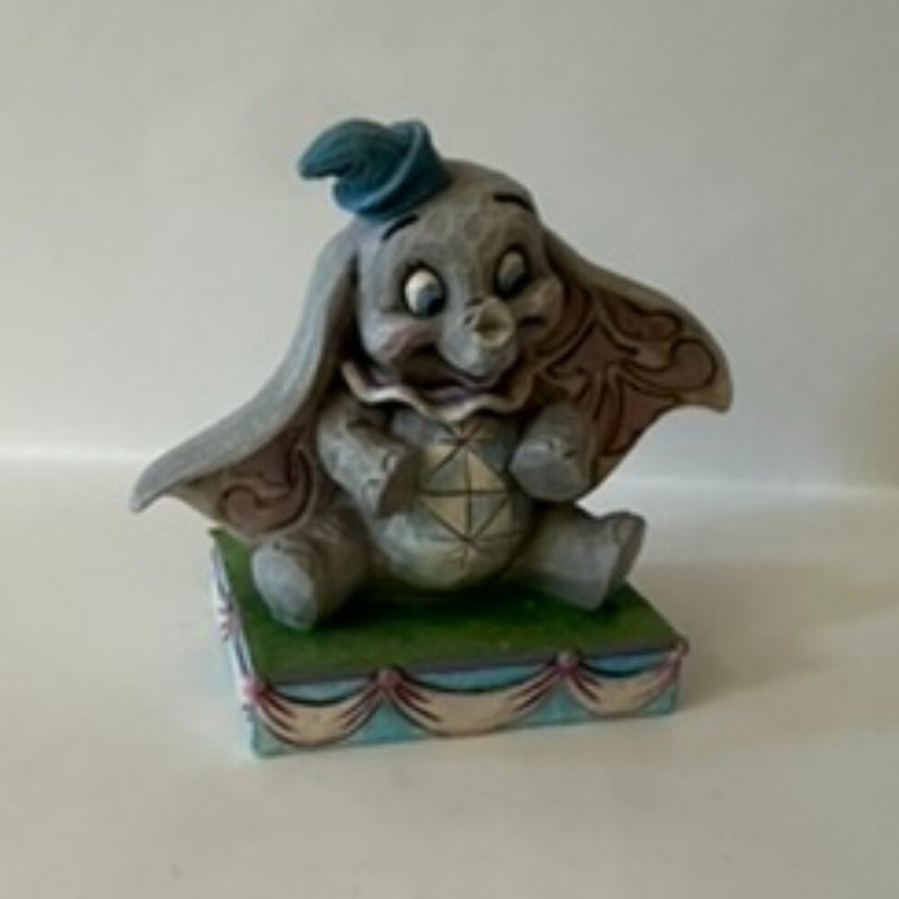 Jim Shore Disney Traditions Dumbo Baby Mine Personality Pose Figurine